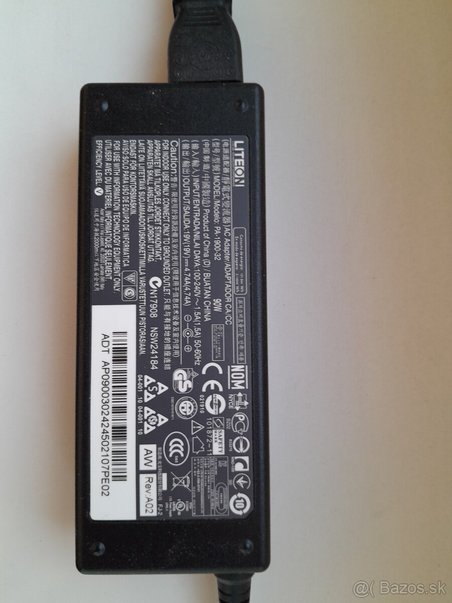 Predám nabíjačku na notebook Acer