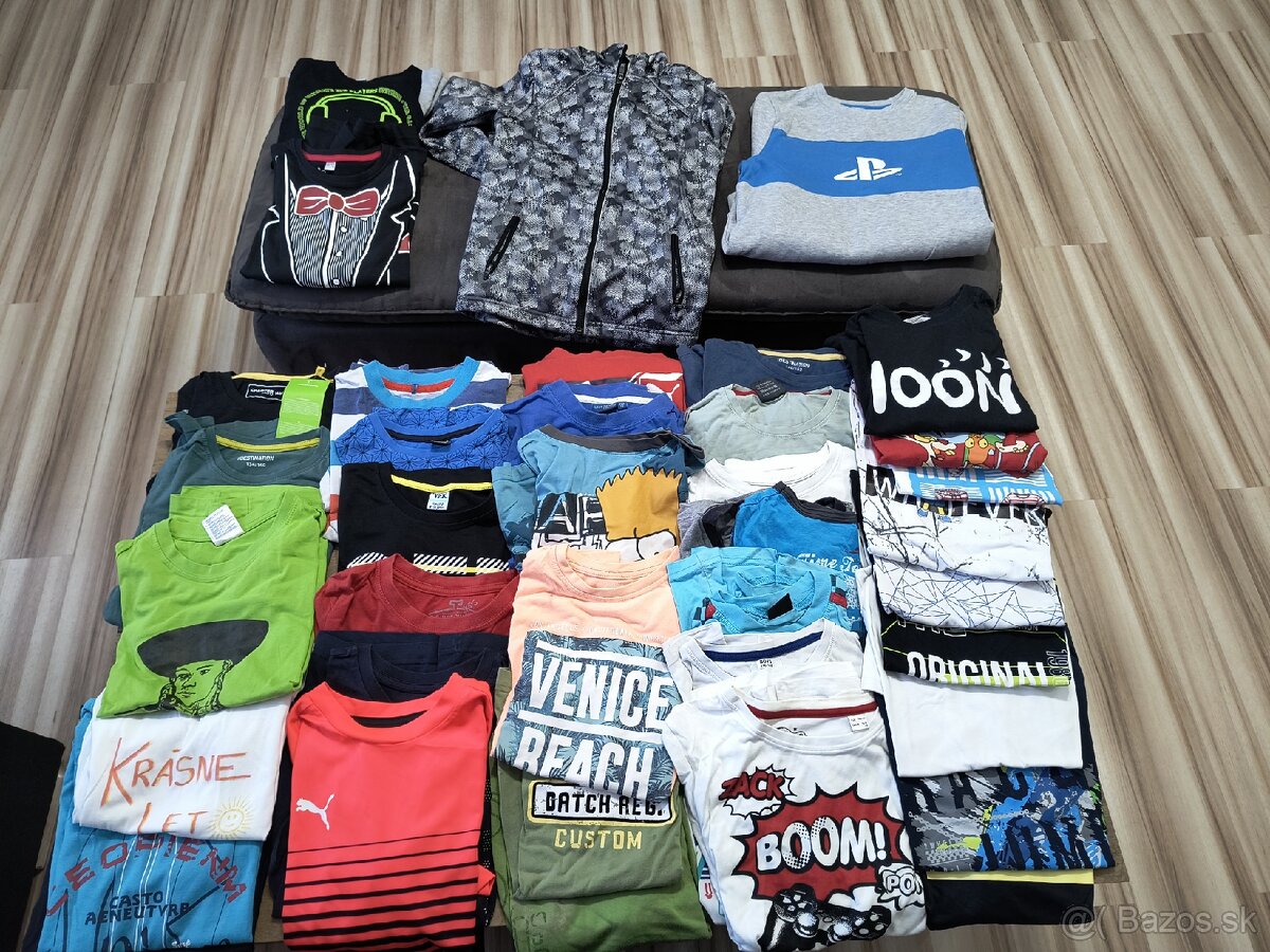 Predám balík oblečenia pre chlapca veľ 134/140