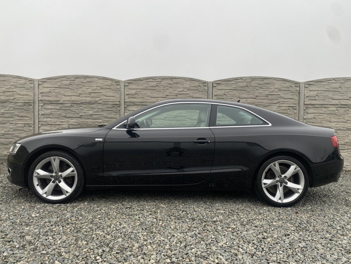 Audi A5 3.0TDi 235PS 4x4 MANUAL S-LINE