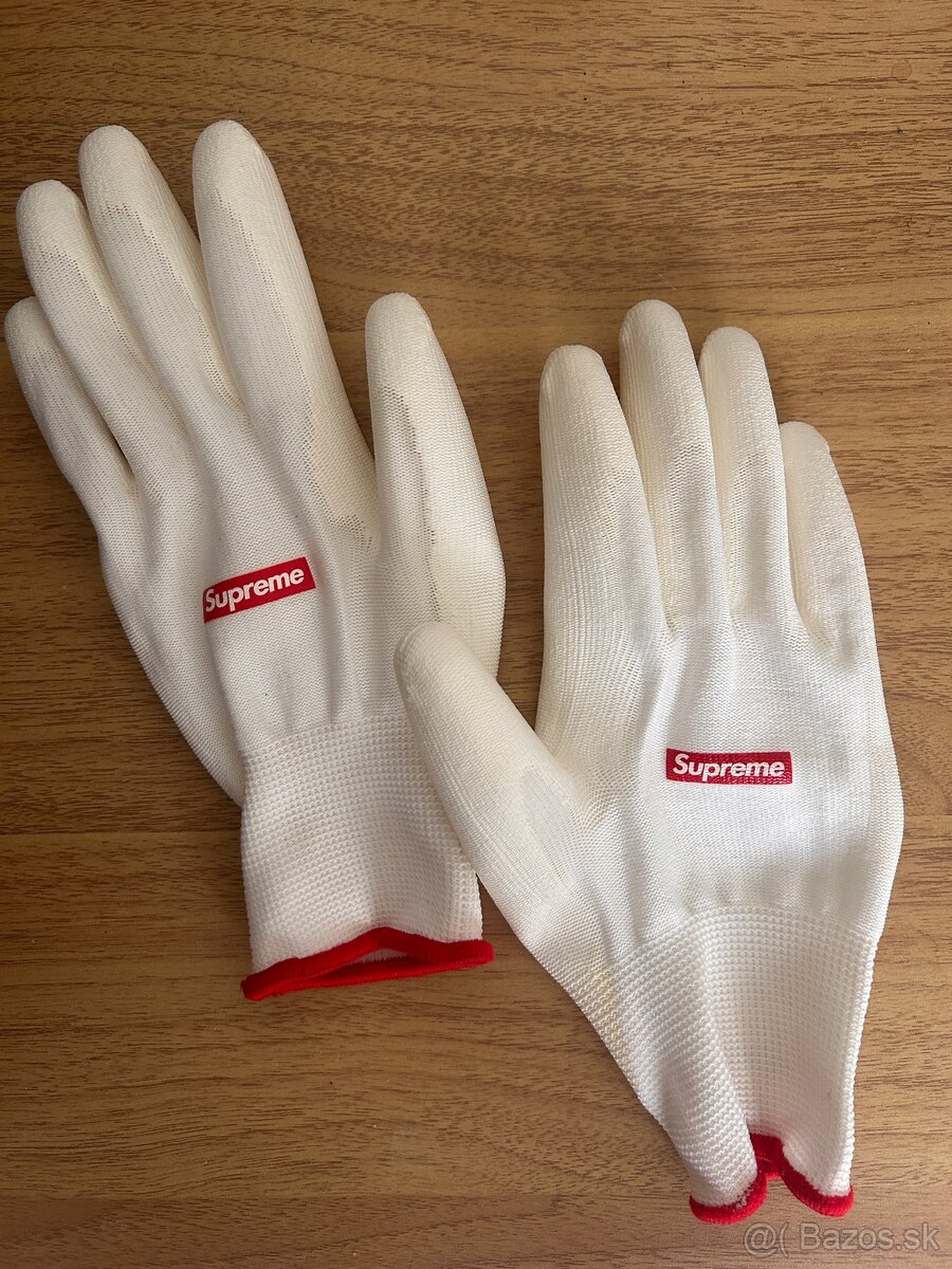Supreme gloves 2020