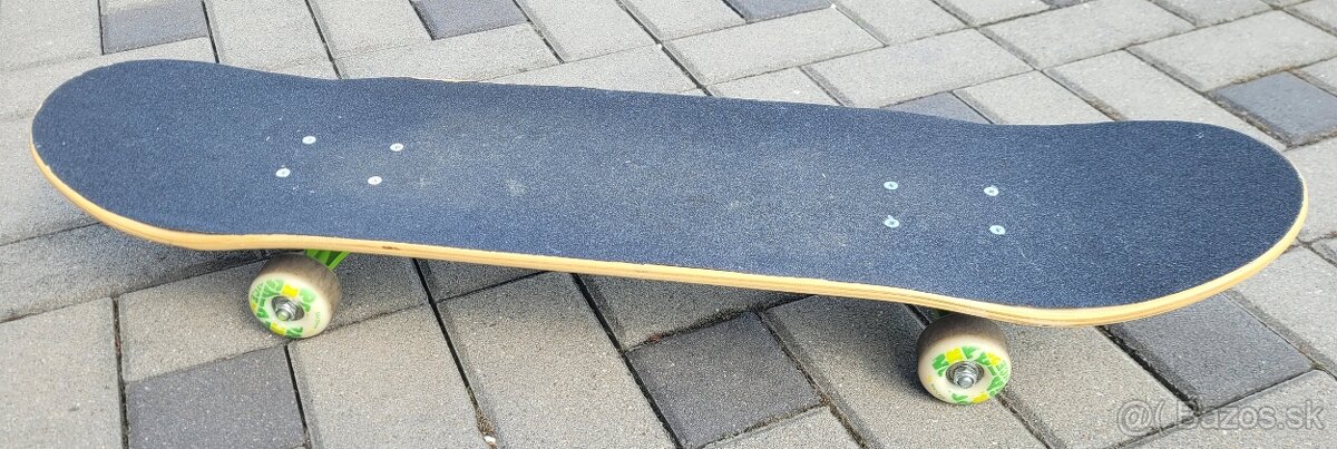 Skateboard Reaper Poison + gratis chraniče