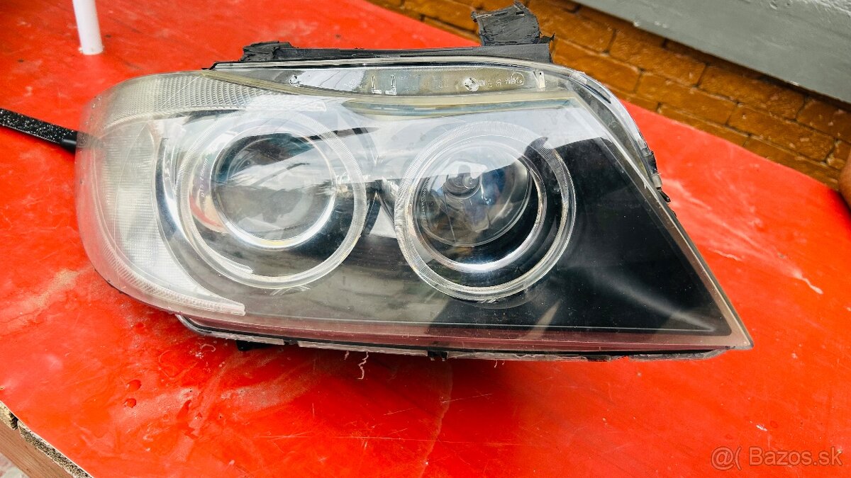 Svetla bmw e90