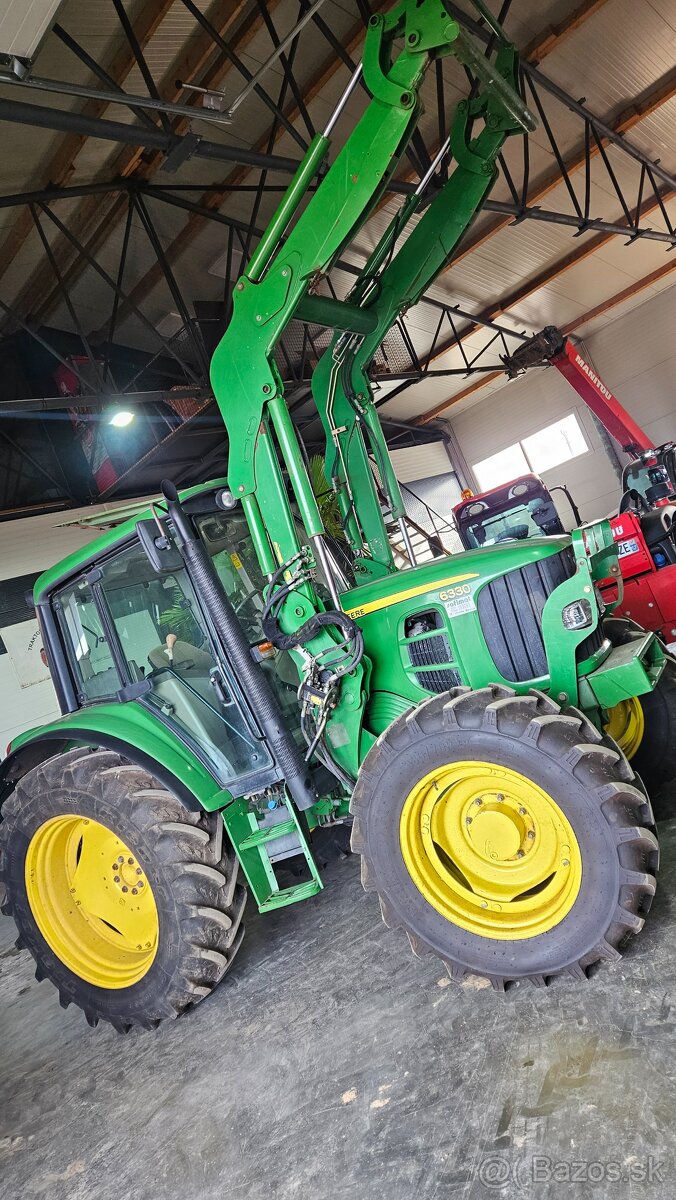 JOHN DEERE 6330 s naakladacom john deere 120 koni