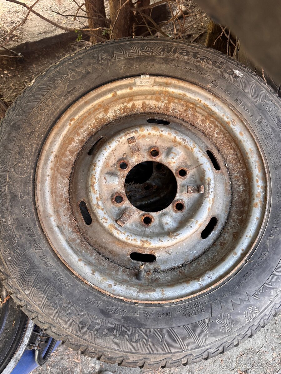 6x139,7 +zimne pneu 195x65 R15
