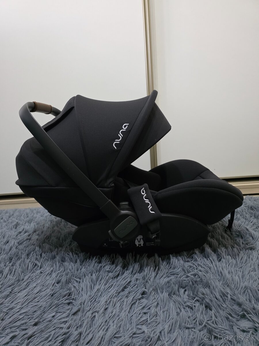 Detska autosedacka-vajicko Nuna arra next + zakladna 360°