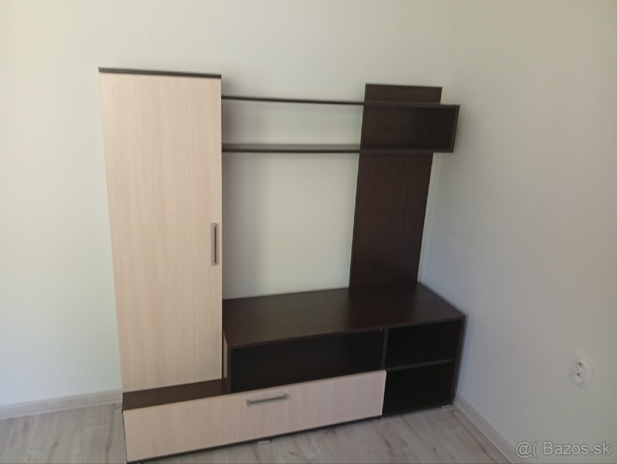 Tv skrinka