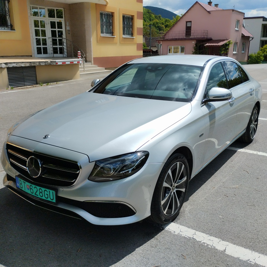 Mercedes-Benz E300e Plug-In SPORTSTYLE AVANTGARDE, 05/2021