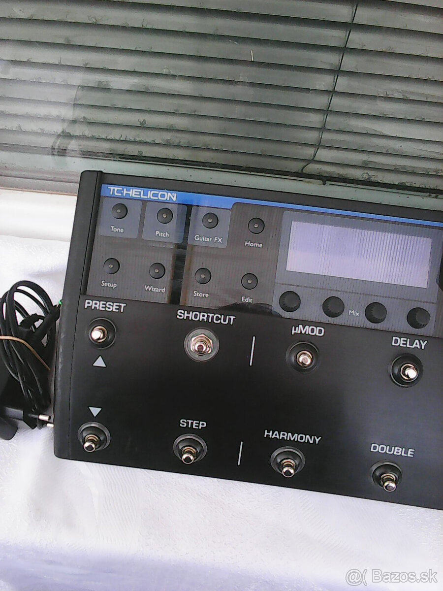 Vokalizér TC Helicon VOICELIVE2