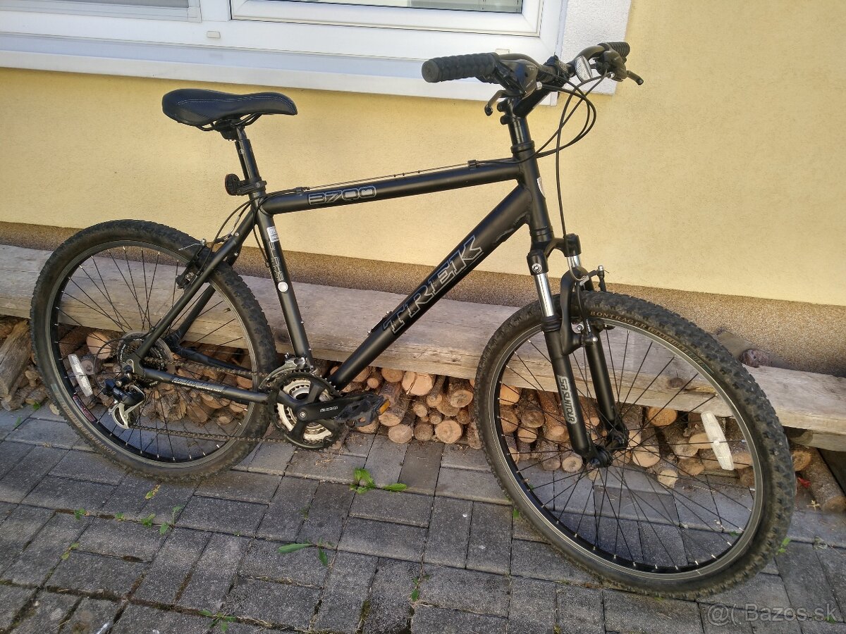 horský bicykel TREK 3700,odpružená vidla,26"kol.,rám L-19.5