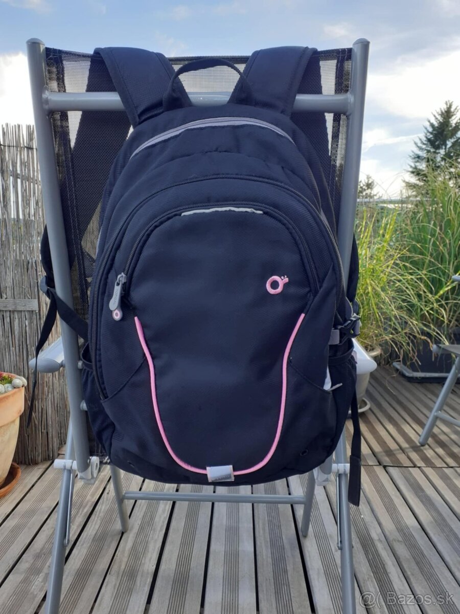 Dievčenská školská taška čierna TOPGAL pre 1.-.4.ročník