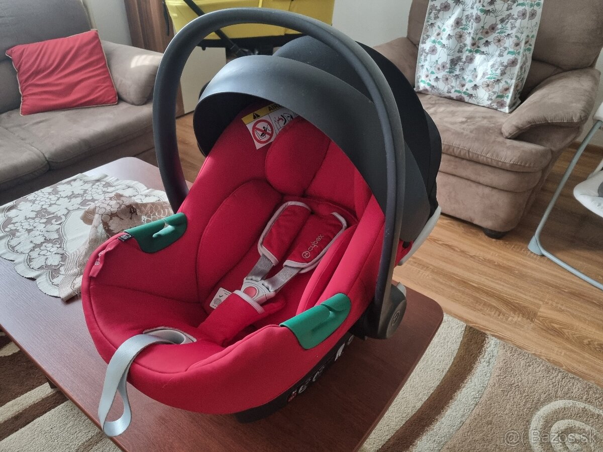 CYBEX Aton B2 i-Size Dynamic Red vajíčko