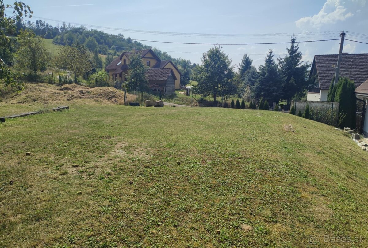 Na predaj stavebný pozemok Podzámčok