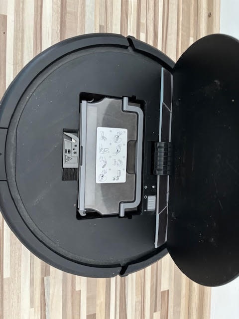 Robotický vysávač