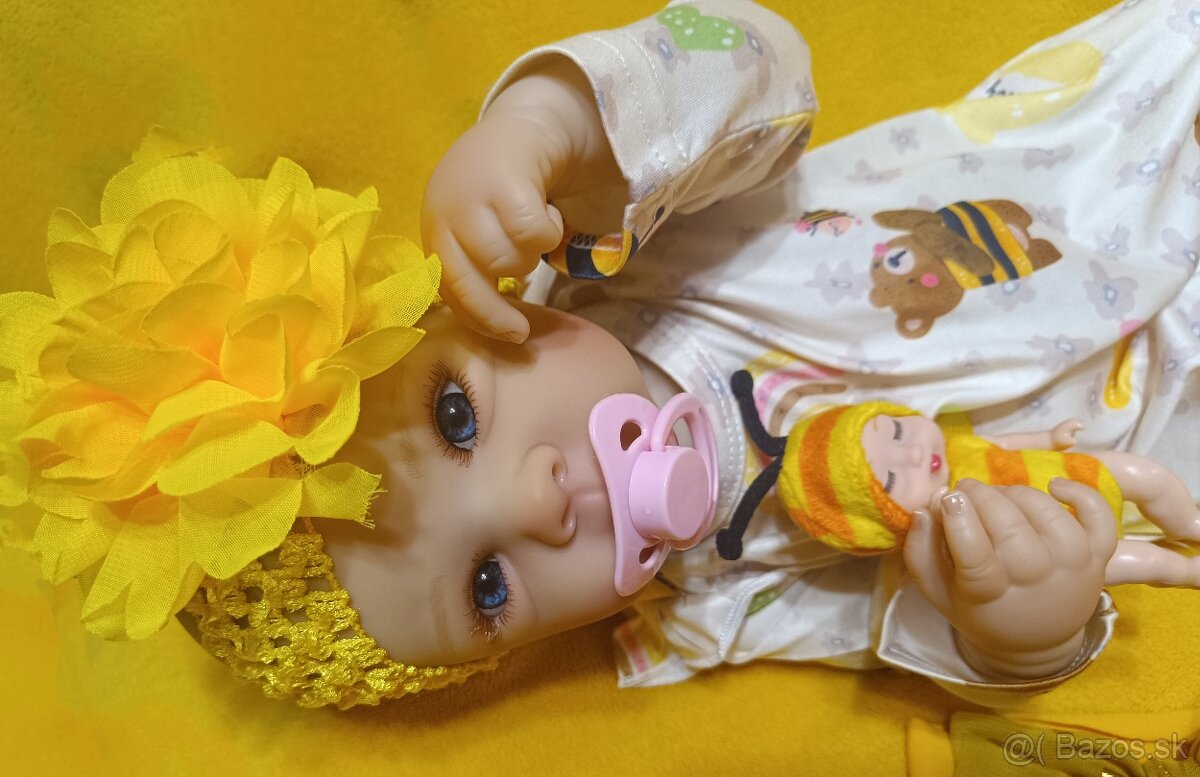 Realistická bábika Lolka