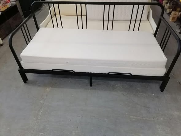 ikea rozkladacia postel