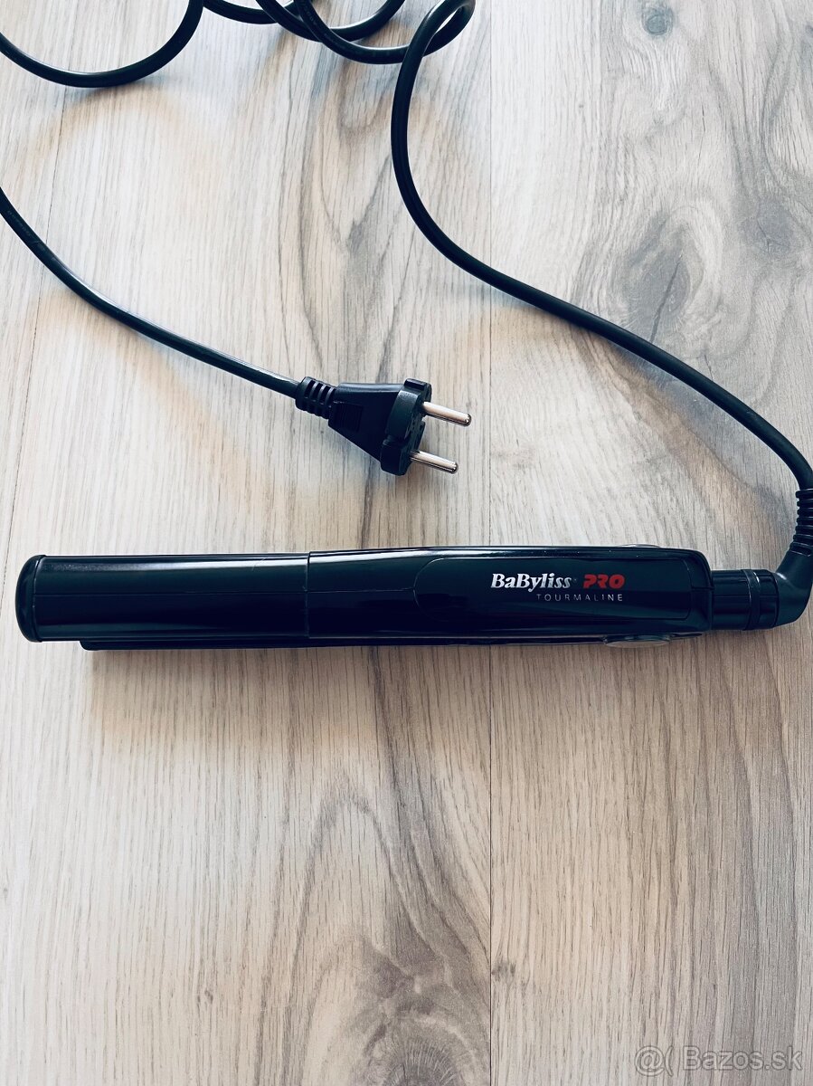 Profesionálna žehlička na vlasy Babyliss PRO