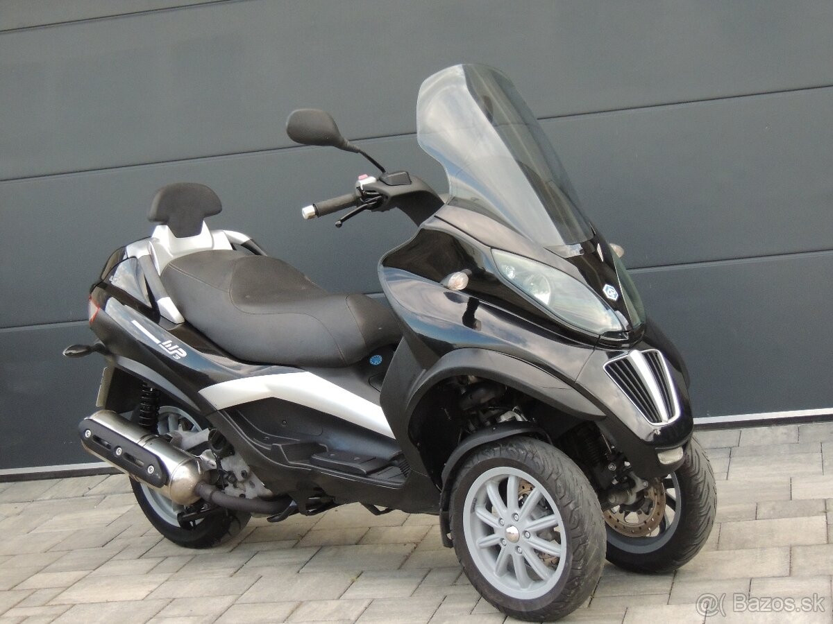 PIAGGIO MP3 400 LT 2009 ,,B" vodičák