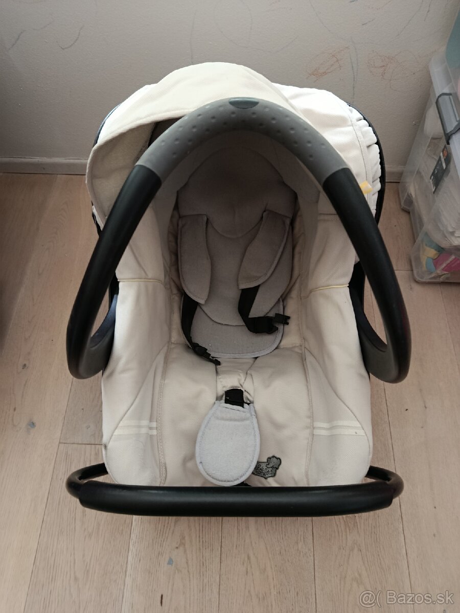 Vajíčko Bébé Confort Rèatisfix s ISOFIX
