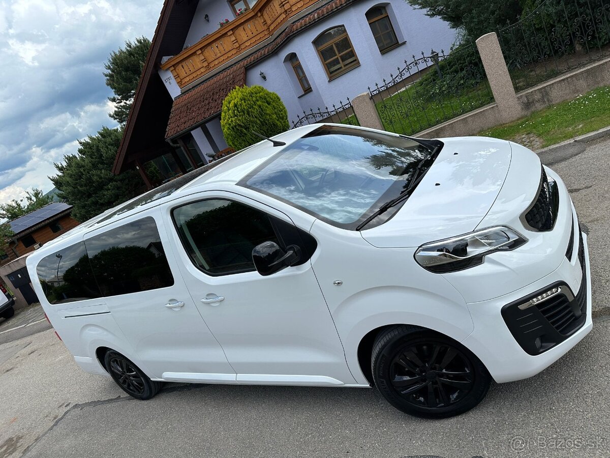 Peugeot Traveller long VIP 8miest r.v2022
