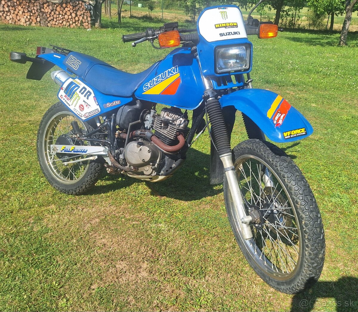 Suzuki DR 125