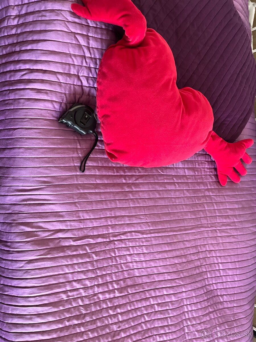 Postelna prikryvka Ikea a obliecka na vankus
