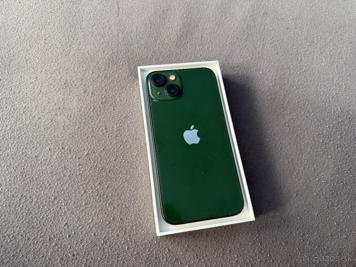 Apple iPhone 13