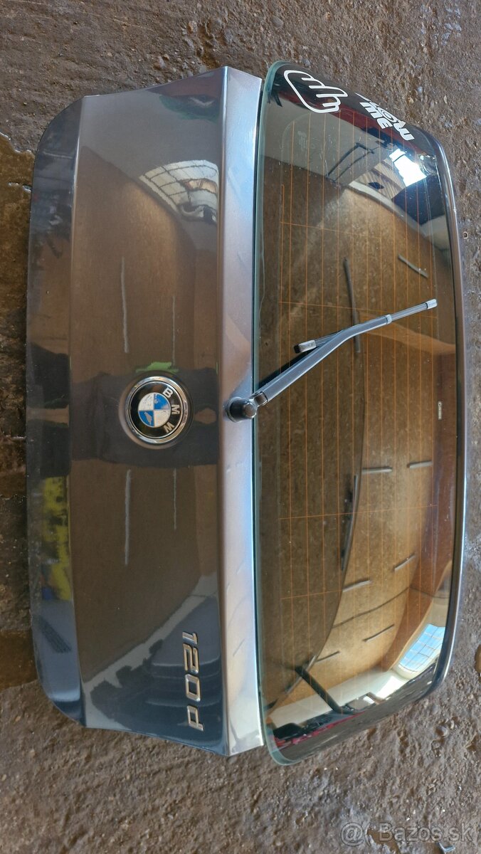 Predám kufrove dvere na bmw Rad1 E87