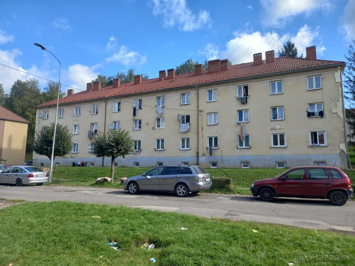 1 izbový byt v Snine