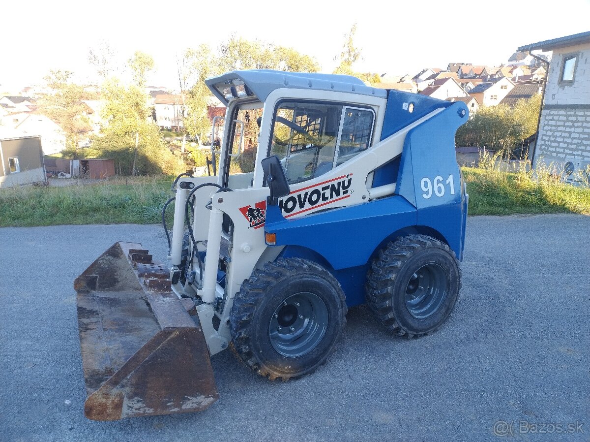 Novotný 961