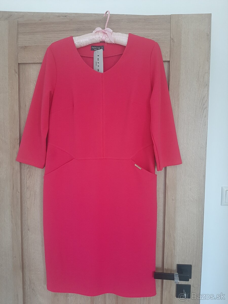 Nové luxusné šaty nové č.42, L