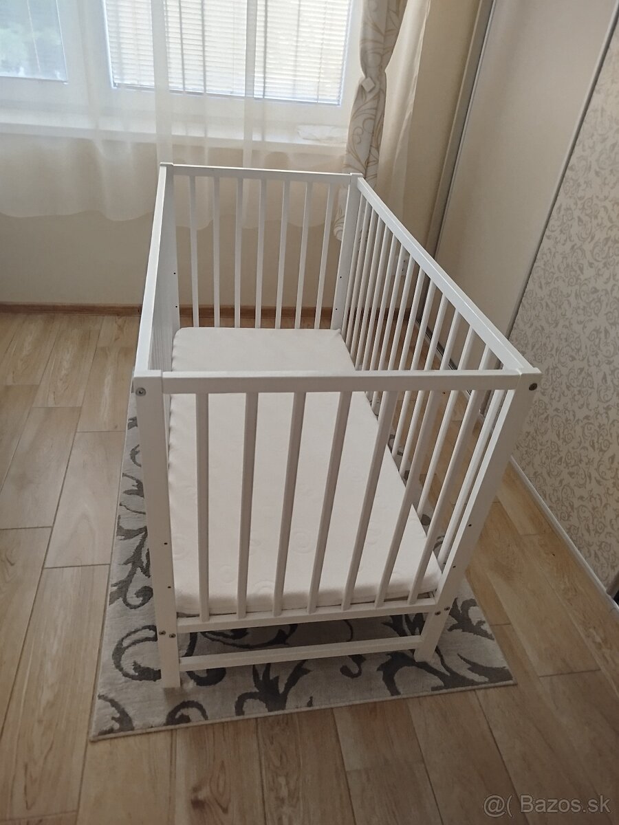 Predám detskú postieľku