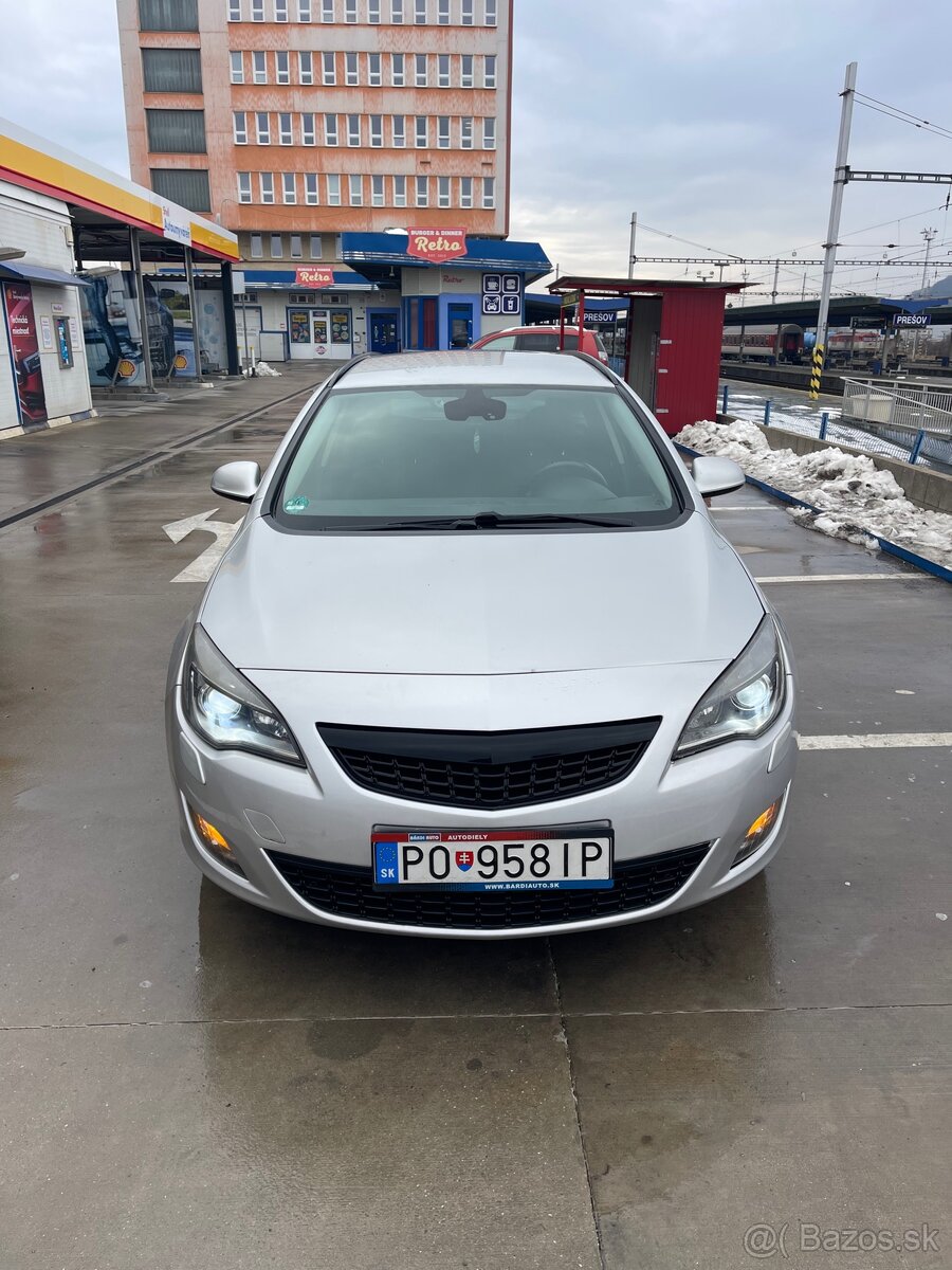 Opel Astra J 1.7Cdti r.v.2011