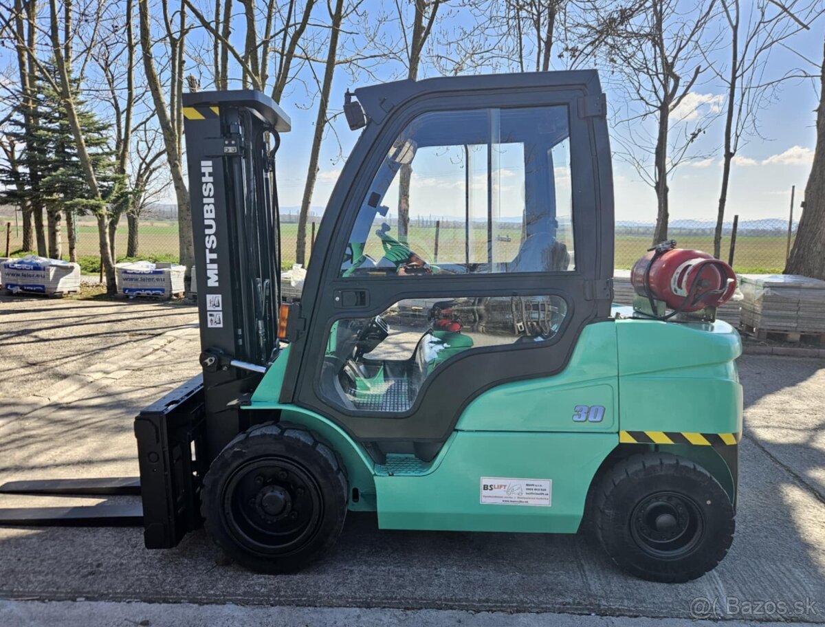 Vysokozdvižný vozík MITSUBISHI FG30N LPG
