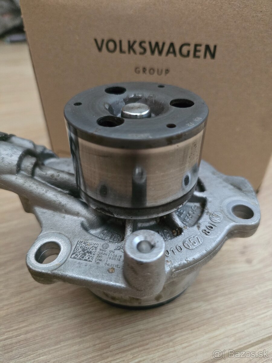 VW vodná pumpa 010157801KT