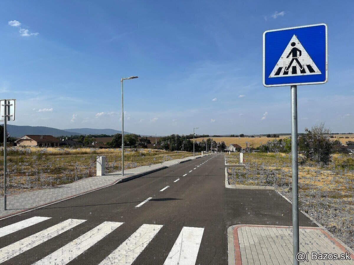 Pozemok Suchá nad Parnou