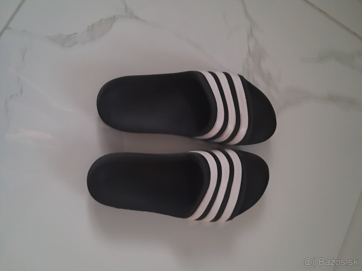 Adidas šlapky č.38