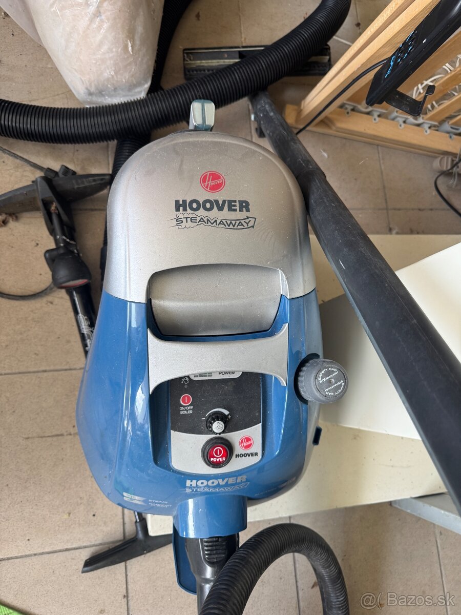 Parný čistič Hoover SteamAway