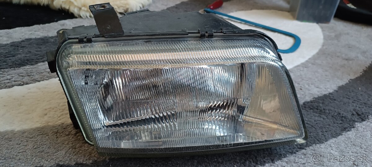 Svetlo Audi A4 B5 ľavé