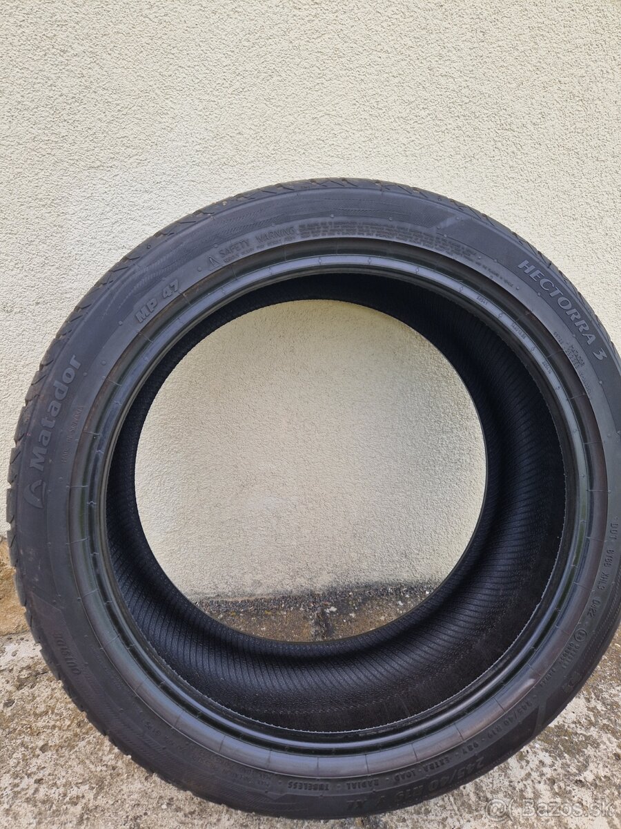Predám letné pneumatiky Matador Hectorra 245/40 R19