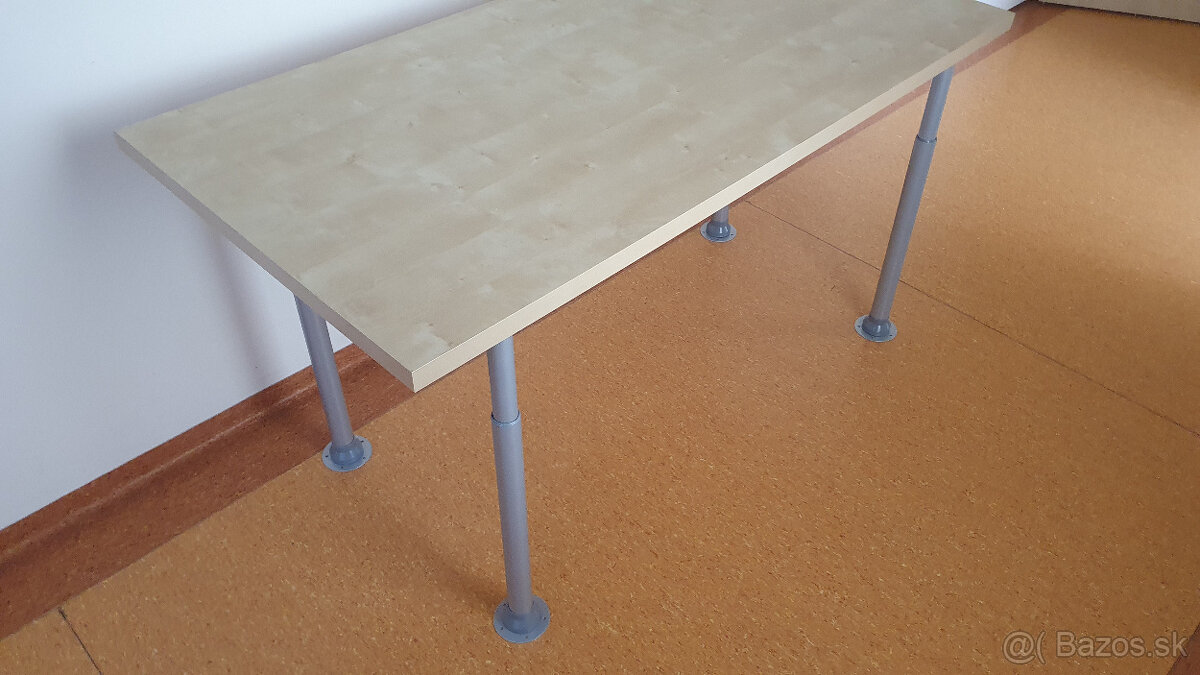 IKEA - výškovo nastaviteľný stôl + komoda