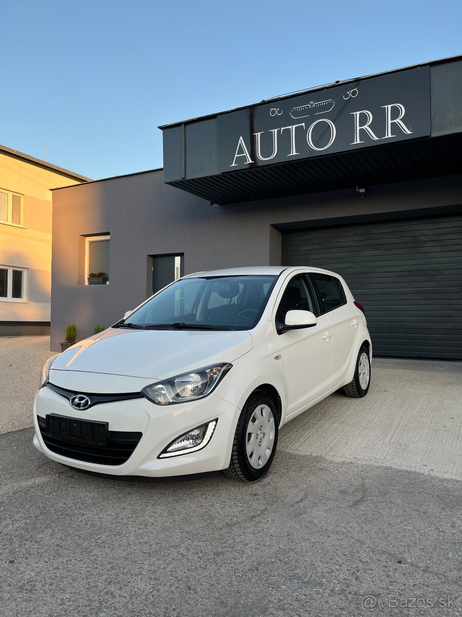 Hyundai i20 1.3 Benzin = Navi, r.v 2013, 96623km, Top Stav =