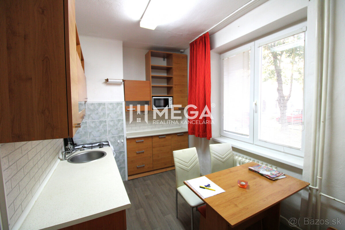 PRENÁJOM 3-izb tehlového BYTU PRIAMO V CENTRE MESTA HUMENNÉ