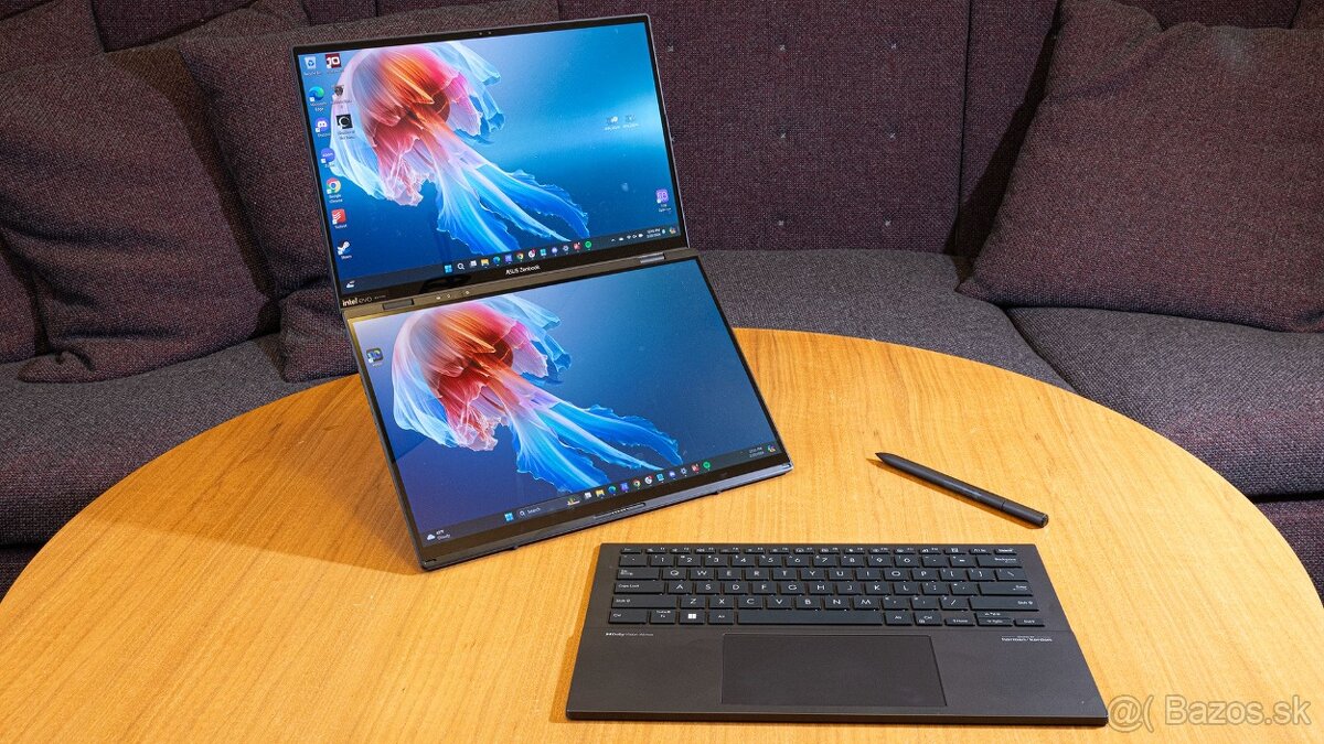 ASUS Zenbook Duo 2024 (UX8406M)