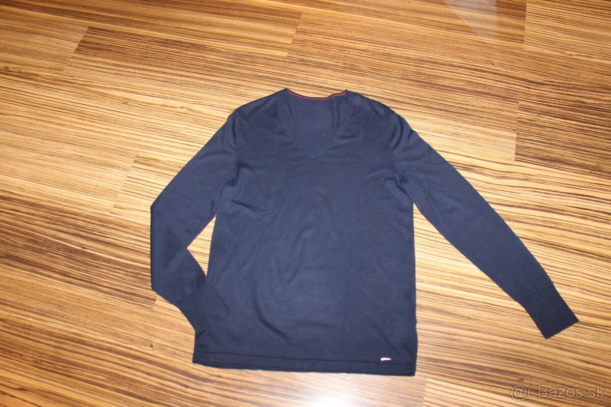 Pánsky kašmírový sveter HUGO BOSS v. L