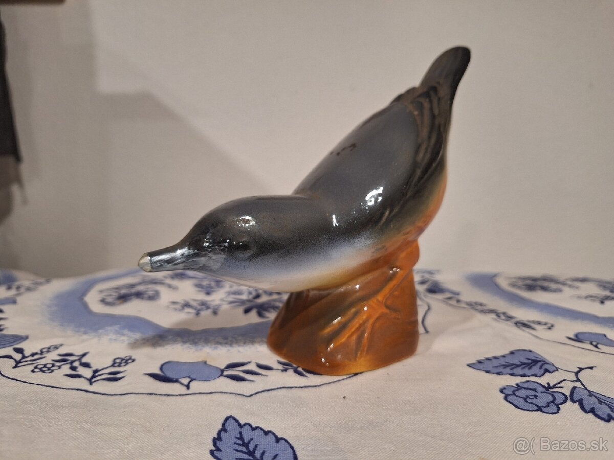 Porcelánový vtáčik