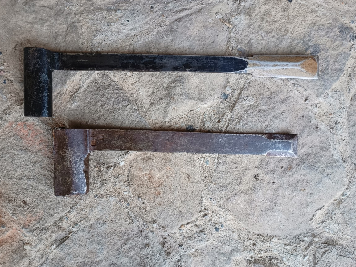 Dlátovka sekera,sekery,hoblík,nebožiec,staré náradie,