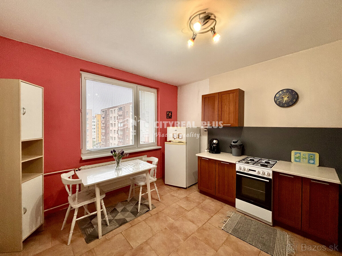Ponúkame Vám na prenájom 1 izbový byt v Nových Zámkoch