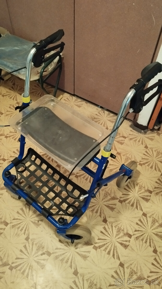 Chodítko pre seniorov - rolátor