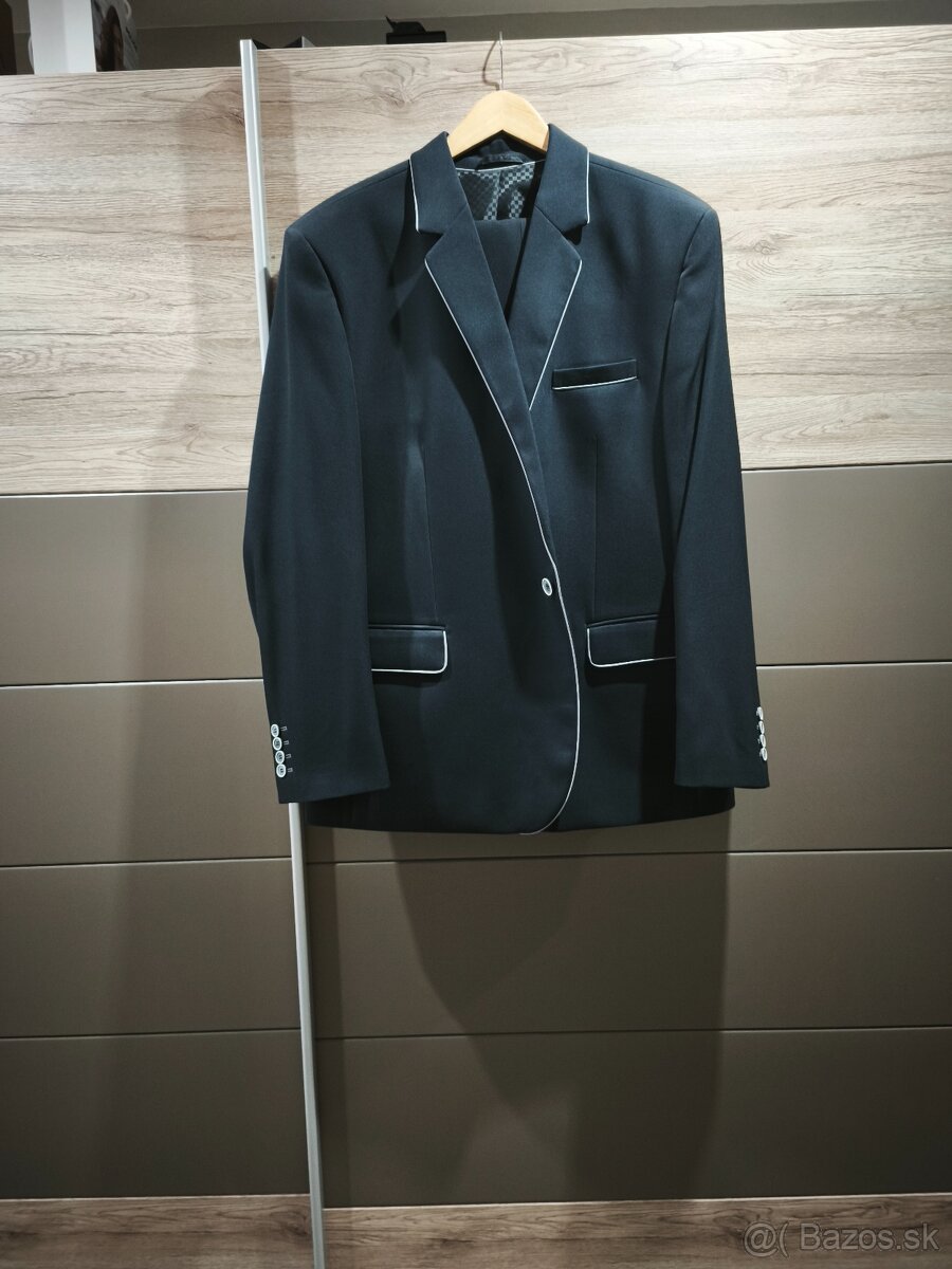 Pánsky oblek modrý
