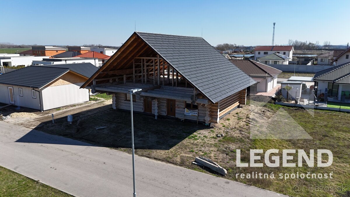 Rozostavaný rekreačný zrubový dom pri termálnom kúpalisku Ne